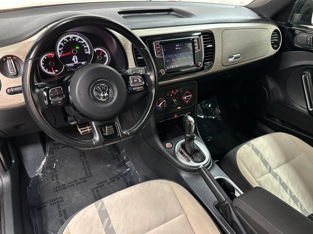 Used 2018 Volkswagen Beetle 2.0T Coast FWD image 13