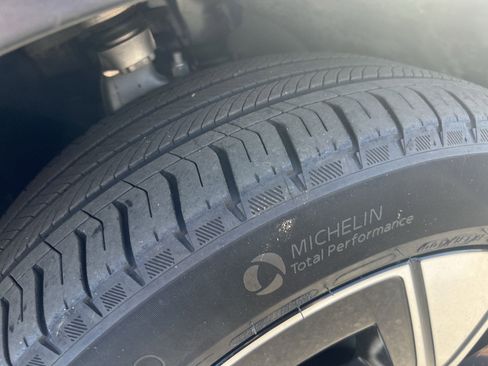 Certified 2024 Mercedes-Benz GLC 300 4MATIC image 12