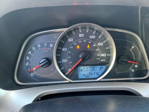 Used 2014 Toyota RAV4 LE FWD image 19