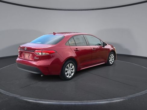 Used 2023 Toyota Corolla LE FWD image 8