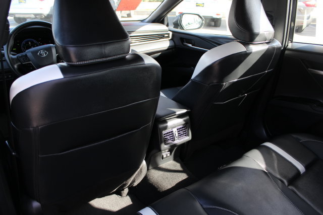 Certified 2025 Toyota Camry SE FWD image 32