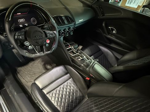 Used 2018 Audi R8 V10 plus AWD/4WD image 4