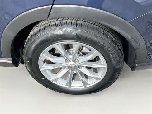 Used 2024 Honda CR-V EX-L image 11