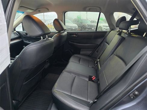 Used 2016 Subaru Outback 2.5i Limited w/ Popular Package #4 image 10