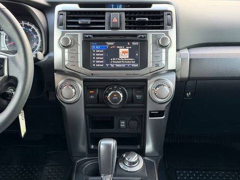 Certified 2017 Toyota 4Runner SR5 Premium AWD/4WD image 22