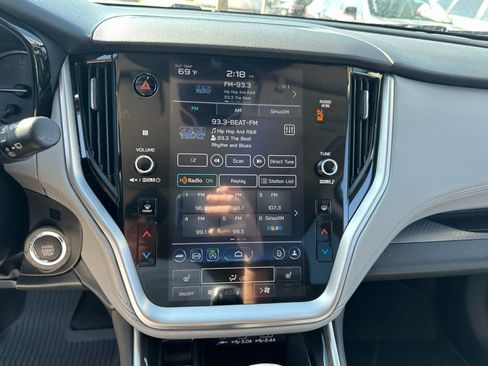 Used 2025 Subaru Outback Premium image 29