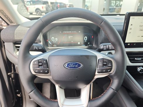 New 2026 Ford Explorer Active w/ Active Comfort Package AWD/4WD image 15