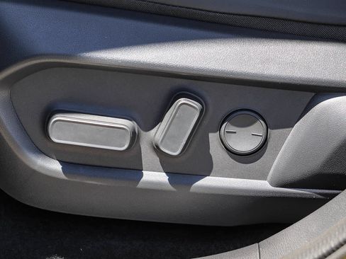 New 2026 Lexus ES 350e FWD image 21