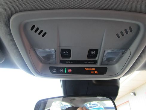 Used 2024 Chevrolet Malibu LT FWD image 38