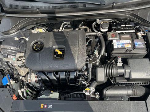 Used 2020 Hyundai Elantra SEL FWD image 9