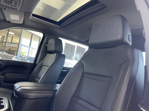 Used 2023 GMC Sierra 3500 Denali w/ Denali Ultimate Package AWD/4WD image 9