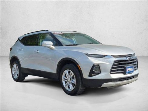 Used 2019 Chevrolet Blazer LT FWD image 3