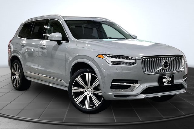 Certified 2025 Volvo XC90 T8 Plus w/ Protection Package Premier AWD/4WD image 15