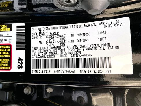 Used 2020 Toyota Tacoma TRD Off-Road w/ Technology Package image 29