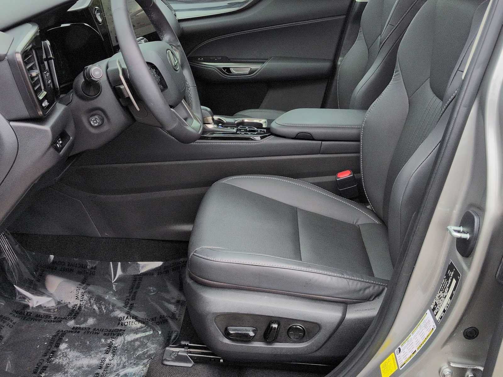 Used 2024 Lexus NX 350h AWD image 17