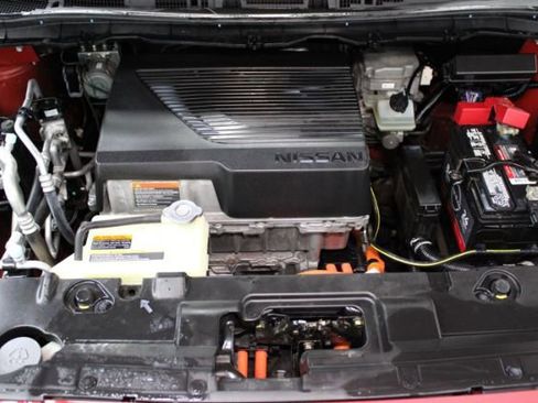 Used 2018 Nissan Leaf SL w/ SL Technology Package image 28