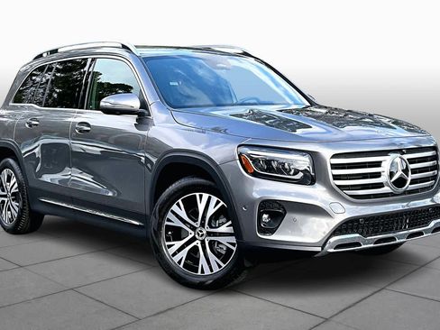 Used 2026 Mercedes-Benz GLB 250 4MATIC image 3