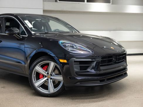 Certified 2025 Porsche Macan S AWD/4WD image 16