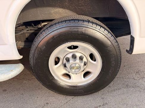 Used 2024 Chevrolet Express 2500 w/ Driver Convenience Package RWD image 10