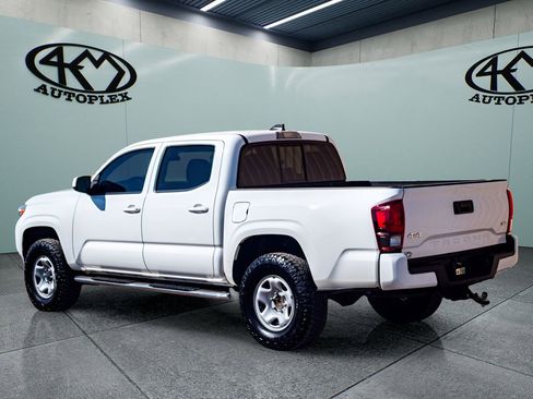 Used 2023 Toyota Tacoma SR AWD/4WD image 5