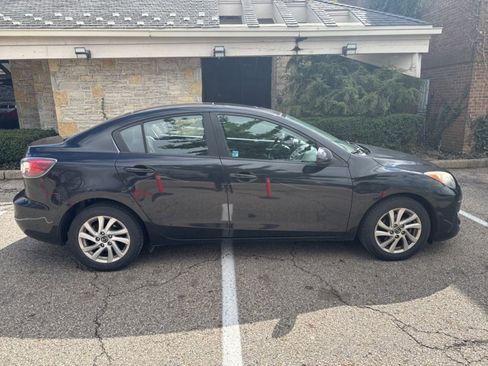 Used 2013 MAZDA MAZDA3 i Touring w/ Preferred Equipment Pkg image 12