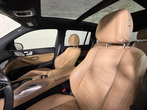 Used 2024 Mercedes-Benz GLS 580 4MATIC image 31