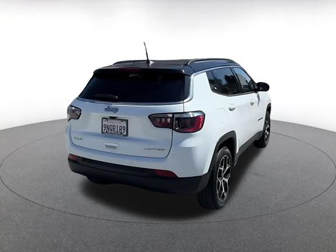 Used 2025 Jeep Compass Limited AWD/4WD image 11