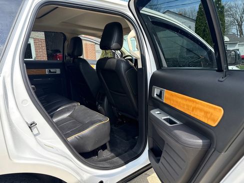 Used 2010 Lincoln MKX AWD image 13