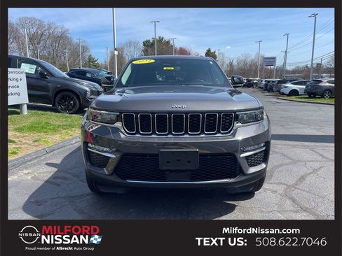 Used 2023 Jeep Grand Cherokee Limited AWD/4WD image 7