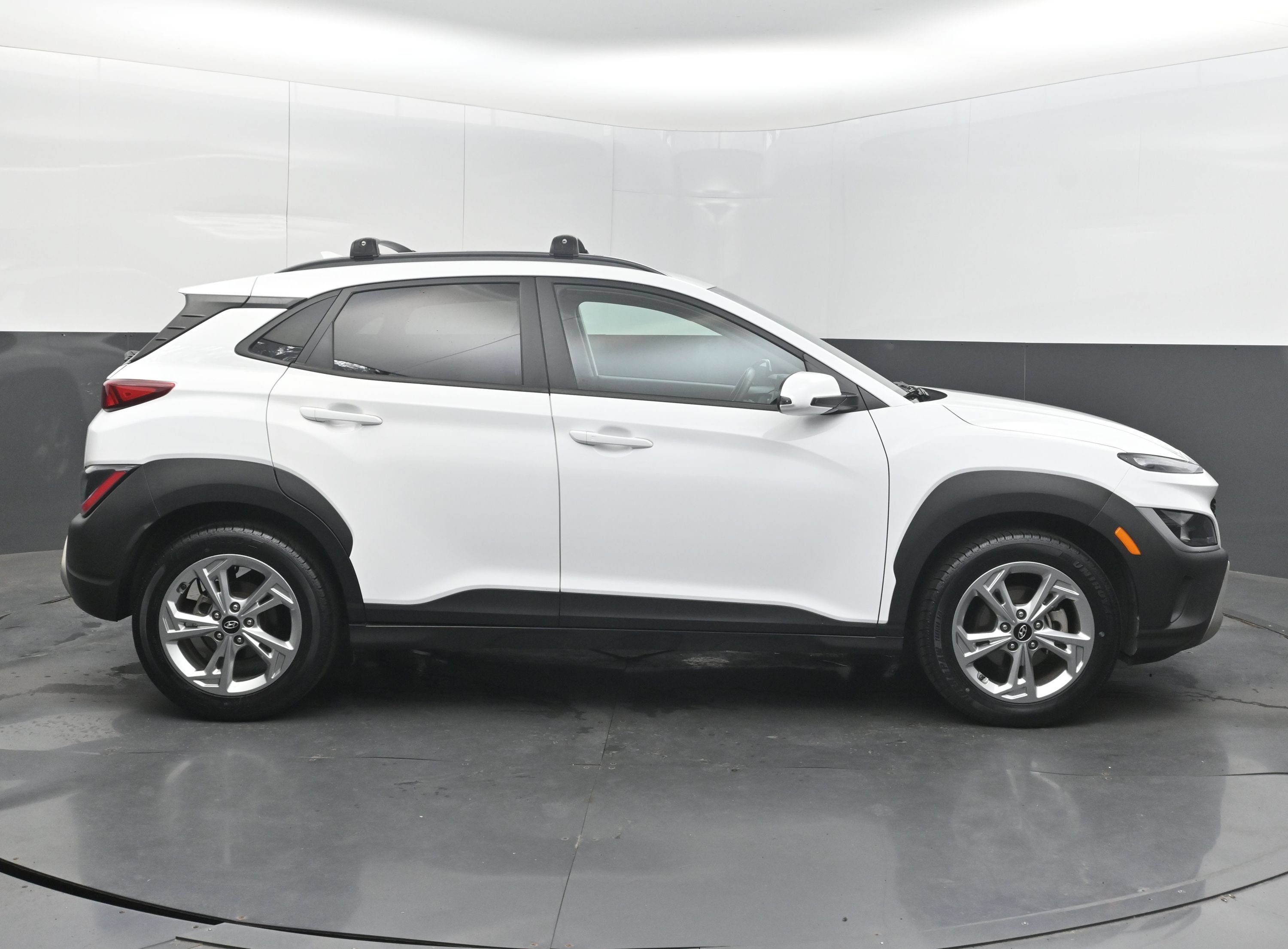 Used 2022 Hyundai Kona SEL w/ Convenience Package FWD image 10