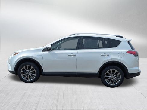 Used 2017 Toyota RAV4 Limited w/ Advanced Technology Package AWD/4WD image 4