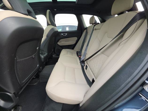 Used 2026 Volvo XC60 B5 Plus AWD/4WD image 6