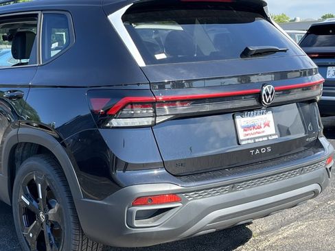 New 2026 Volkswagen Taos SE AWD/4WD image 10