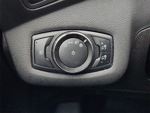 Used 2014 Ford Escape SE w/ Equipment Group 201A image 19