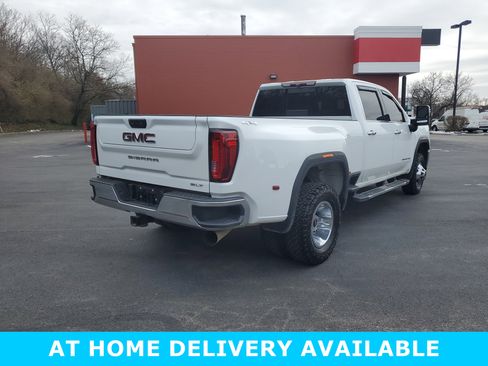 Used 2020 GMC Sierra 3500 SLT w/ SLT Convenience Package image 4