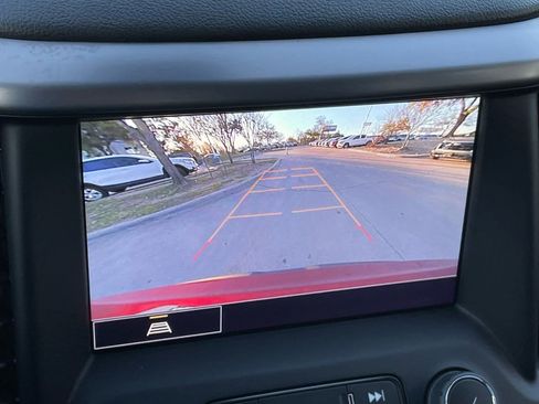 Used 2023 GMC Acadia AT4 image 19