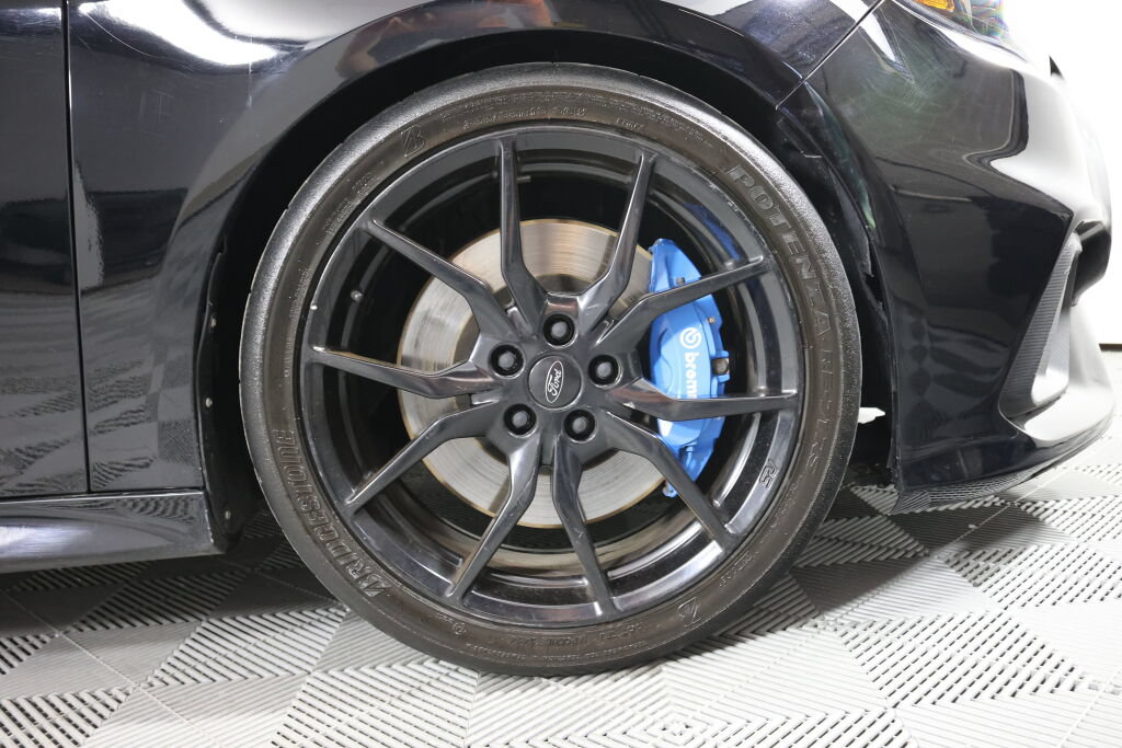 Used 2016 Ford Focus RS AWD/4WD image 6