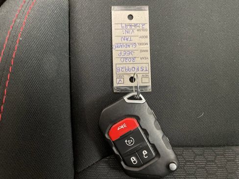 Used 2020 Jeep Gladiator Rubicon image 44