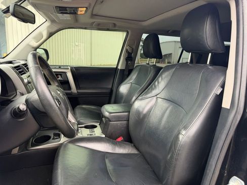Used 2013 Toyota 4Runner Limited RWD image 10