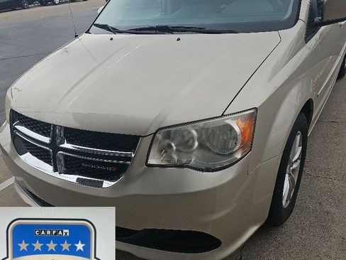 Used 2013 Dodge Grand Caravan SXT FWD image 1