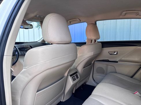 Used 2009 Toyota Venza FWD image 12