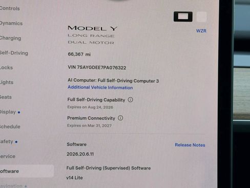 Used 2023 Tesla Model Y AWD image 27