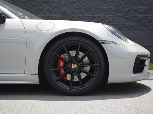 Certified 2022 Porsche 911 Carrera S RWD image 11