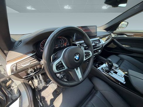 Used 2023 BMW 530i xDrive w/ M Sport Package AWD/4WD image 4