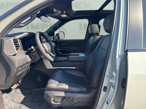Used 2026 Toyota Tundra Platinum AWD/4WD image 9