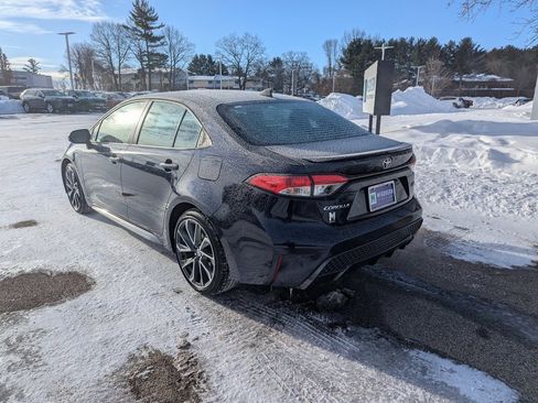 Used 2020 Toyota Corolla SE image 3