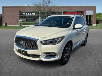 Used 2019 INFINITI QX60 Luxe w/ Essential Package