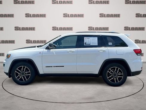 Used 2019 Jeep Grand Cherokee Trailhawk w/ Trailhawk Luxury Group AWD/4WD image 2