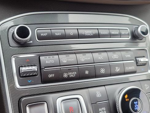 Used 2023 Hyundai Santa Fe SEL Convenience image 26