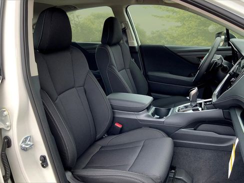 Used 2025 Subaru Legacy Premium image 11